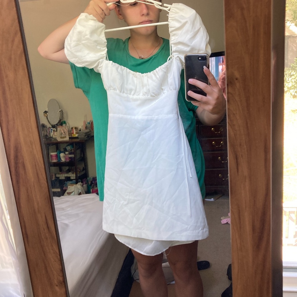 Zara white puffy sleeve dress